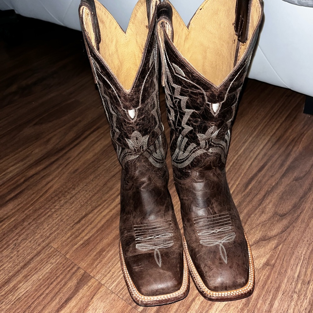boots size 9 womens